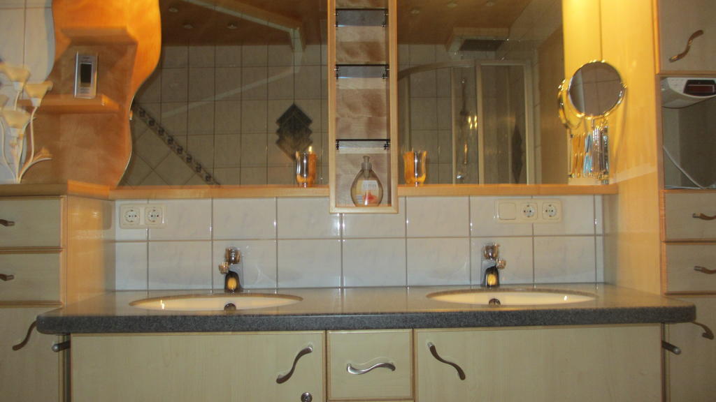 Vila Ferienhaus Marlen Virgen Pokoj fotografie